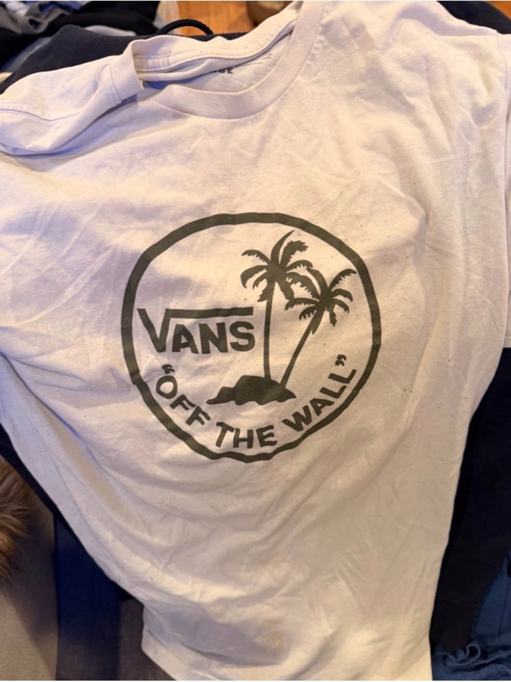 🔥 2-Pack Men’s Large Vans T-Shirts – 1-Blue & 1-Biege “Off The Wall” Logo Tees